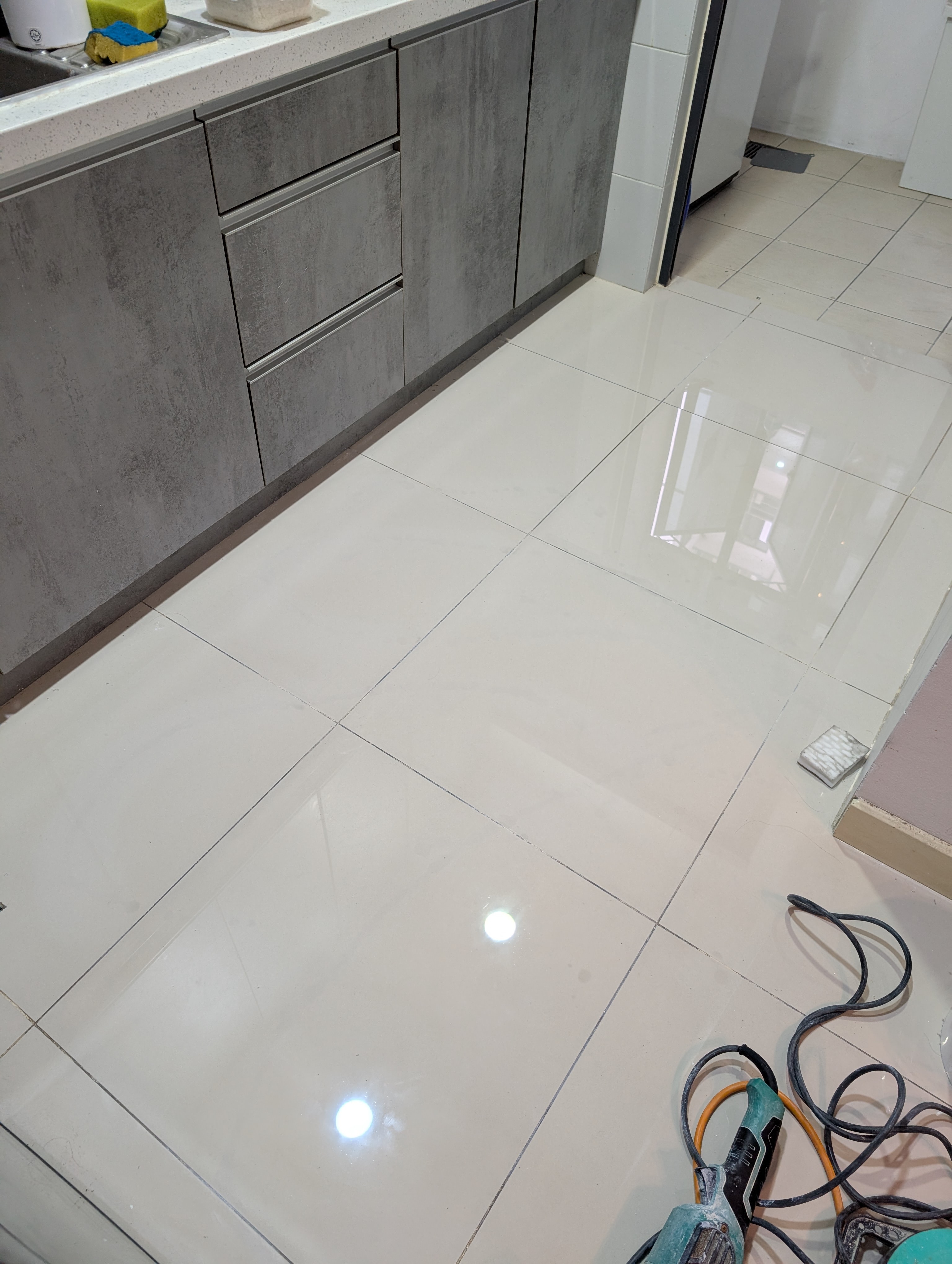 Tiles after restoration by Floorify